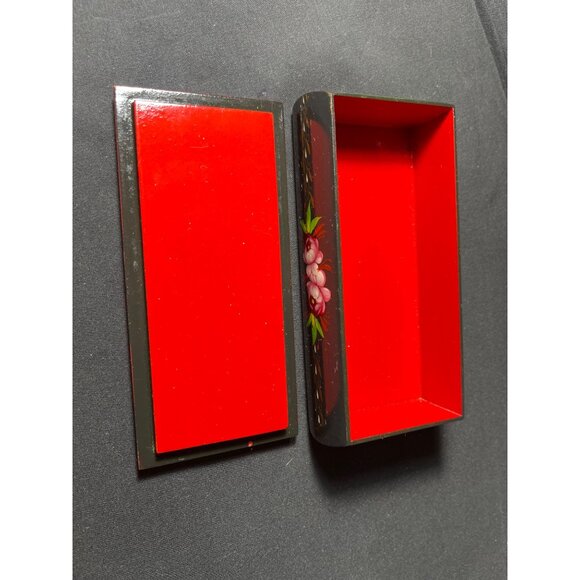 Russian Green Lacquer Hand Painted Flowers Vintage Signed Trinket Box - Picture 8 of 8